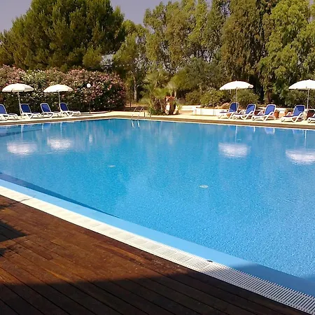 Cala Dei Ginepri 캠프장 *